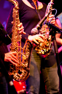 36_3_7 YAMAHA sax PRO.jpg